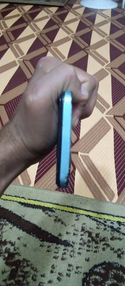 انفنكس سمارت 8 • ٦٤ • يحتاج تبديل شاشة