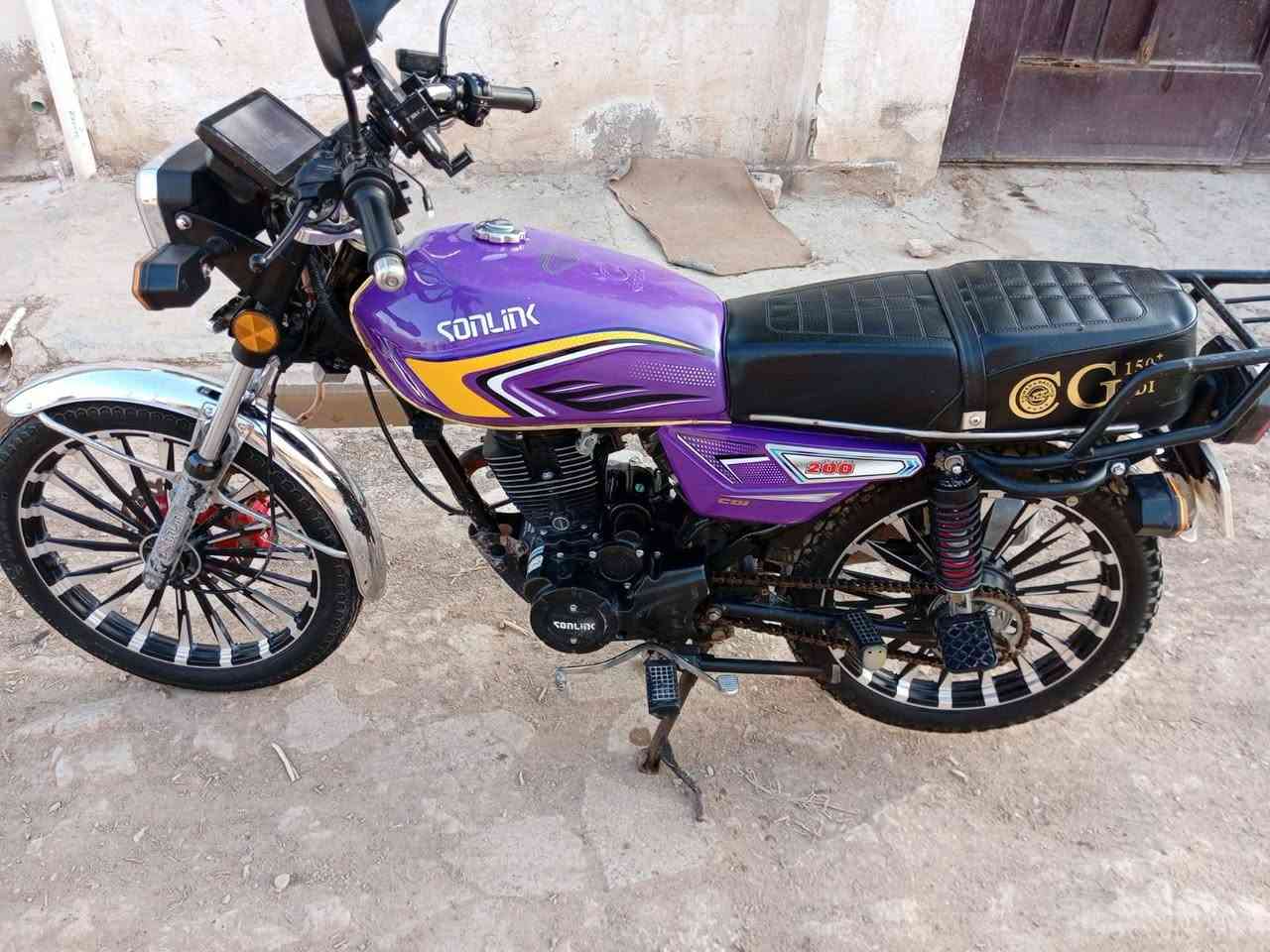 السلام عليكم
دراجه سولنك 200cc
2025  شهر 12
العنوان بغداد النهروان السعر 775 الف وبيها مجال
***********
