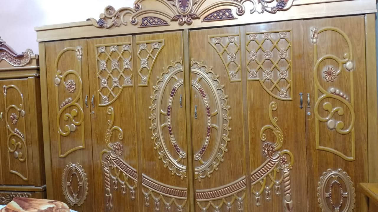 غرفه خشب • نضيفه • ناصريه