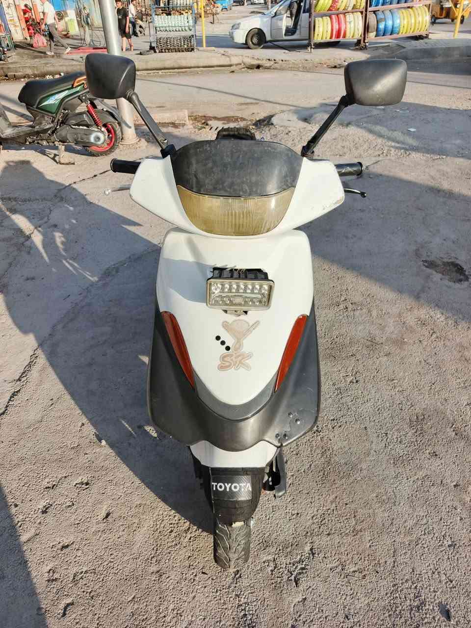 سلام عليكم  🤝
فراشه  ام شوارب  🦋
دراجه  مكينه 125 cc 🦾
السرعه القصوه 140  🛵✈️
گفرات كاملت كلهن بلادي  مفصخن و ضامهن +  ا نضاف
الدراجه نزلناهه من الرنبه  قبل سنتين  و انتركت 6 اشهر  
الدراجه شغاله 
 خير من الله  المكينه    

+تايرات جددت  و مبدل دهن  امزويل 40: 10 
العنوان : بغداد  مدينة الصدر 
رقم الاتصال :‏‪***********‬‏
 رقم اتصال  :‏‪***********‬‏
                  السعرللطيب (350) وبيهه مجال للطيبين
