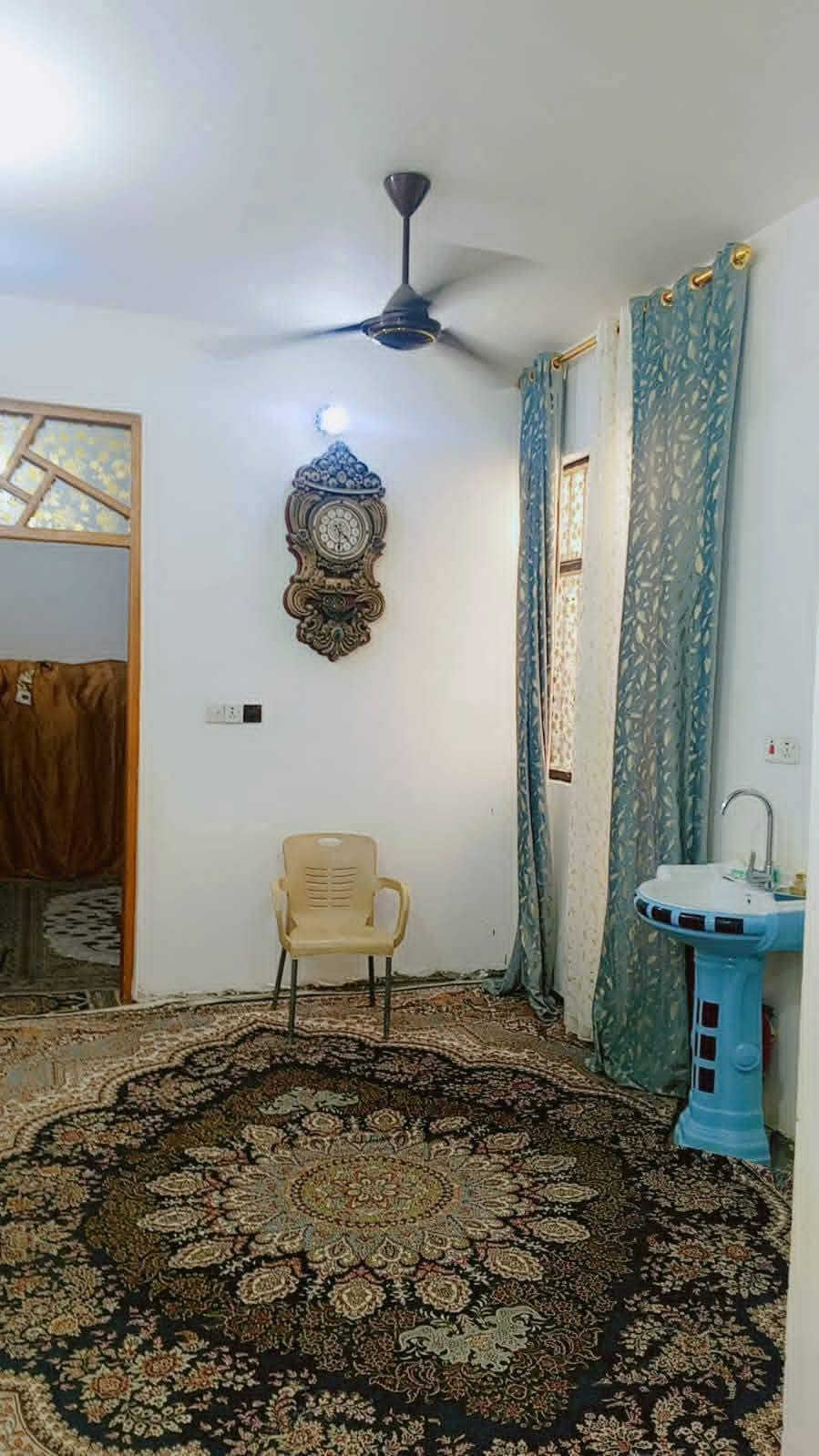١٠٠م • بناء حديث • بحاجة صيانة