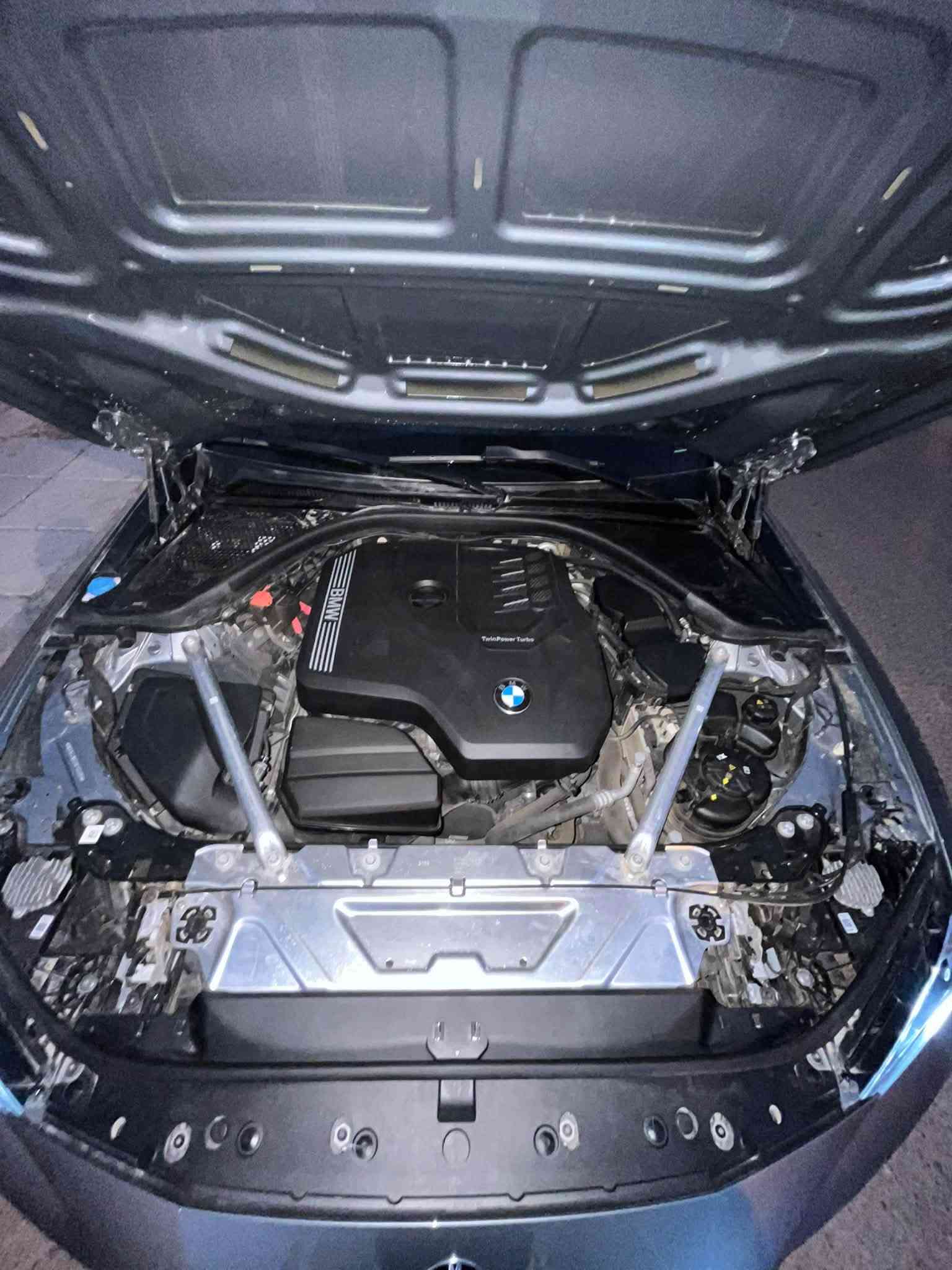 2024 BMW 4 SERIES, 430I GRAN COUPE
4 تون تيربو  2.0L
حادثة فقط باب مبدل بلادي بدون صبخ بارد بسيط بجاملغ امامي  وباب خلفي على كد اصبعين بارد
بصرة شهداء وكاله عامه بئسم مشتري                                      ماشية 27mi فول مواصفات اعلى فئه BWM i4.                                                مكان سياره البصرة تواصل***********
