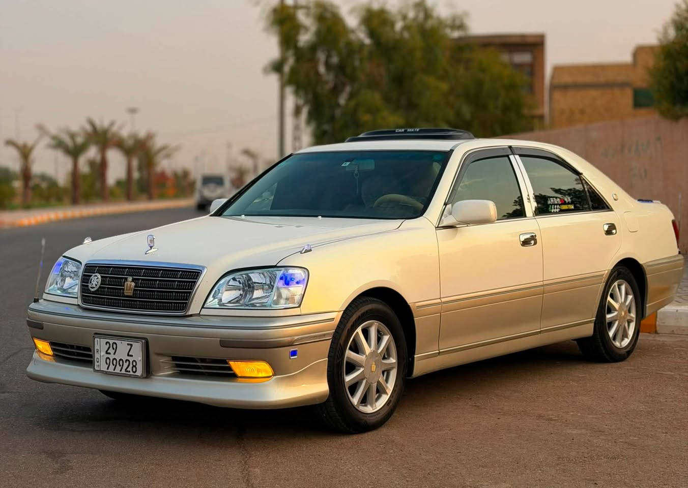 مكلف بل نشر
تيوتا كراون ملكه 2003 اصليه 
رقم واسط نكليزي بسمي هزه جديده  سنويه جديدة 
كرستال 
3دكم 
مكينه ديفور الجبير
تسجيل جديد قرار 102
تخم تاير جديد ستوني شاده 
ويل نجمه اصلي 
تبريد ثلج 
كشنات كهربائي 
برده خلفيه 
تحكم ستيرن 
شاشه بلاديه 
اريل امامي خلفي 
زنون بلادي 
بلوتوث

سيار كفاله عامه شرط السونار ابيعك 
ماشيه 190 حقيقي شرط 
سياره شرط طك كارتون بريحت اليابان 
كوت قضاء الحي 
***********
