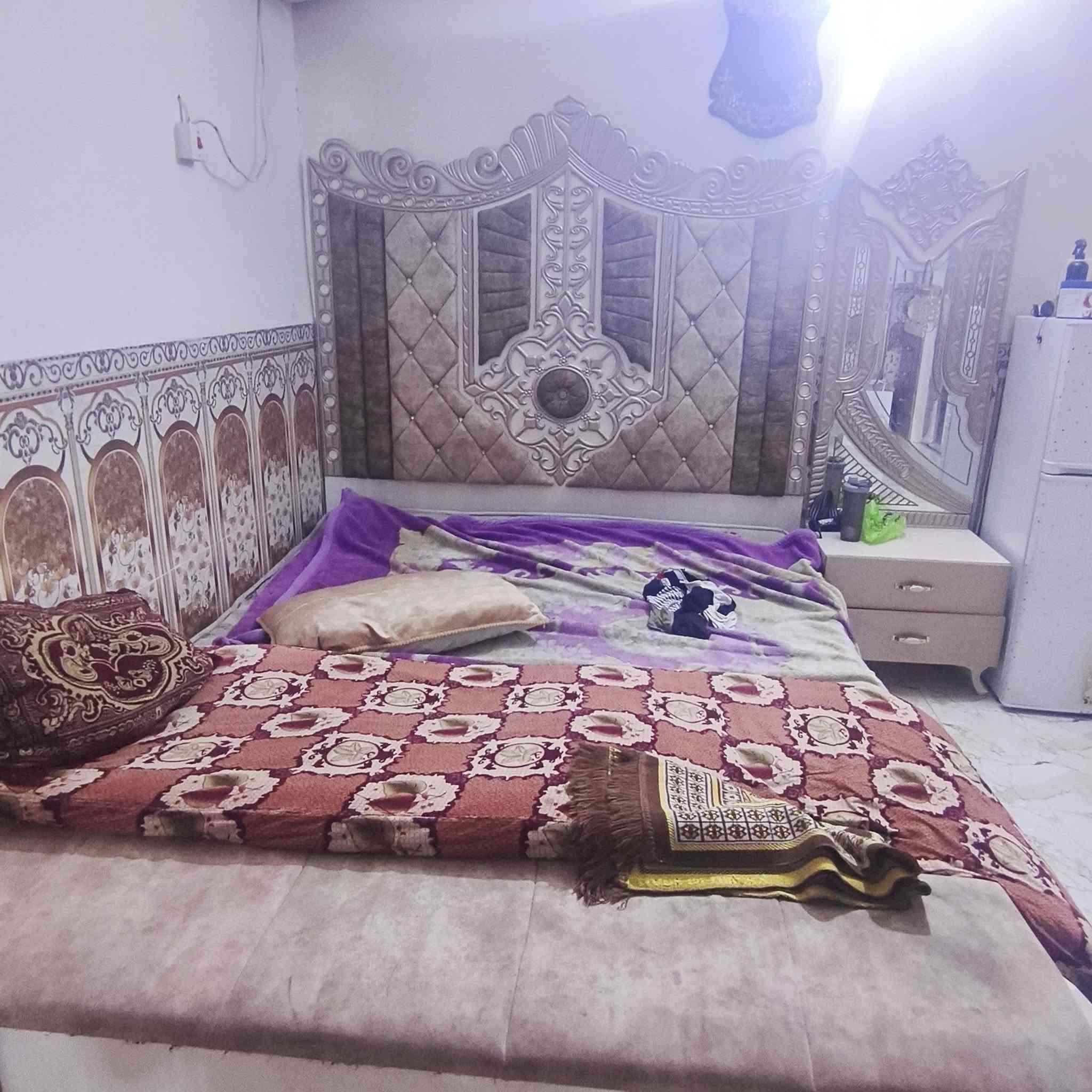 سلام عليكم
غرفه نوم مستخدمه قليل تركيه جديده مكان حبانيه الخالديه 
للاستفسار الاتصال ***********
