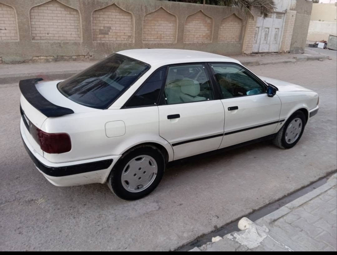 السلام عليكم اودي البيع موديل 92سياره نضيفه وجاهزه رقم اربيل السعر 43وبيه مجال الشراي/***********
