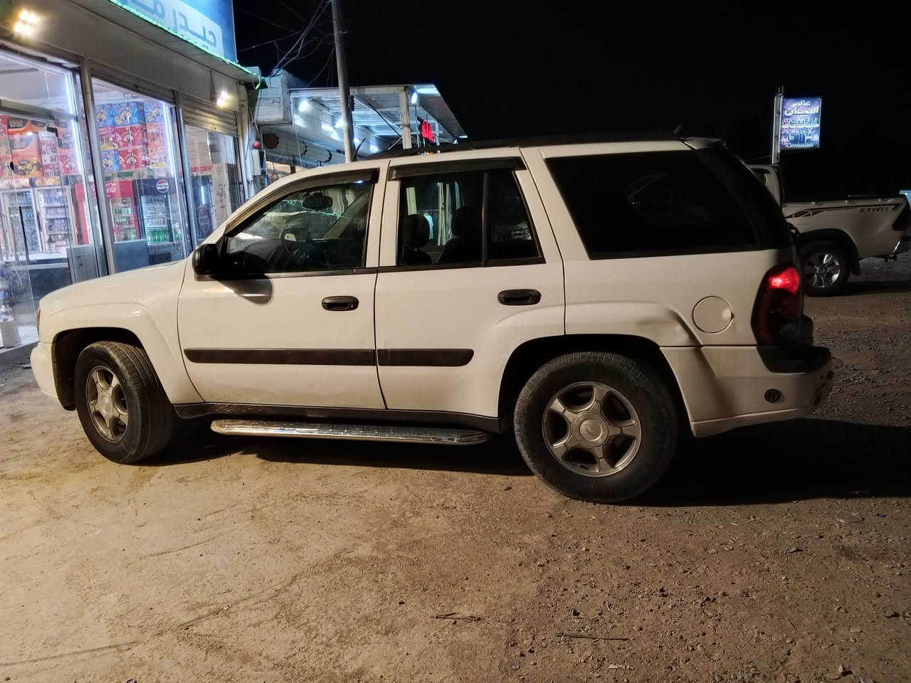 شوفر بلايزر 2005سيارة خليجية كير مكينة حدادية امامي وخلفي  كفالة +تبريد+منضومة غاز السعر 62 العنوان بغداد رقم الهاتف ***********

