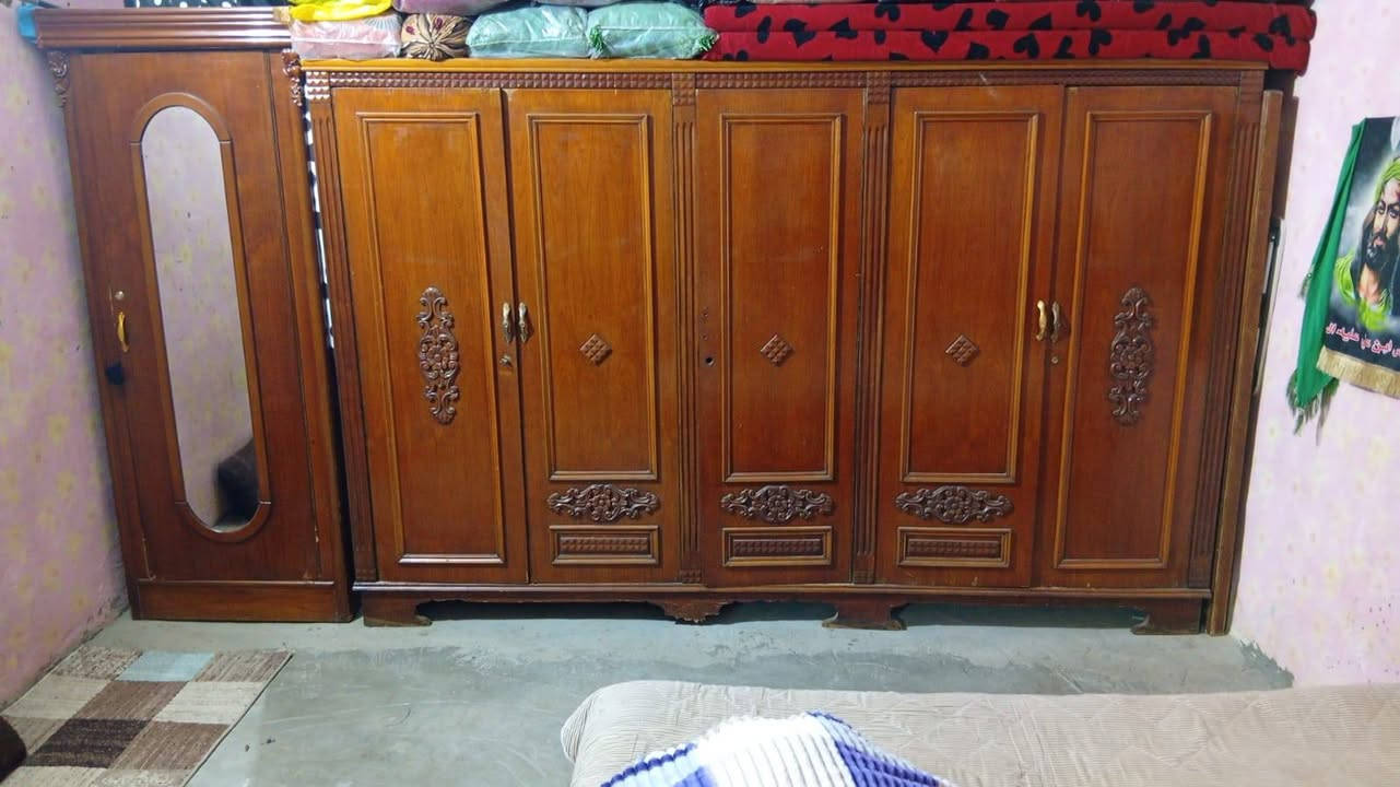 سلام عليكم اخوتي غرفه نوم صاج عراقي ثقيل اي ضرر مابيه سعر 600
وبيه مجال الاستفسار اتصل عل رقم ***********
