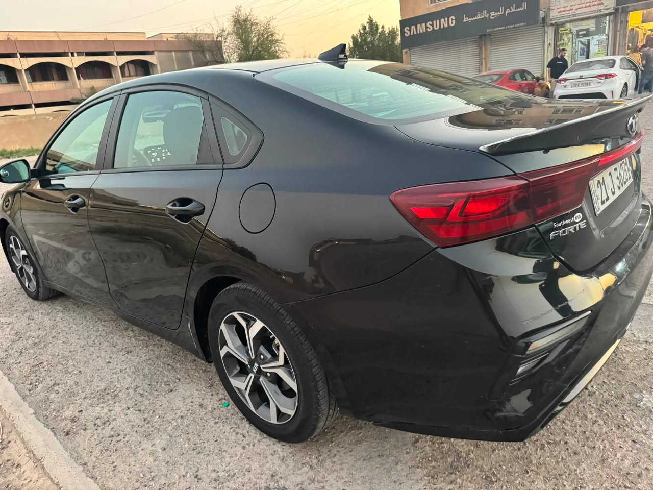 موديل 21 فقط جاملغ امامي مبدل ومصبوغ مكينه 2000 دوش كير CVT كامله مابيها نقص مواصفات عاديه باسمي مكانها بغداد الكرخ ***********
