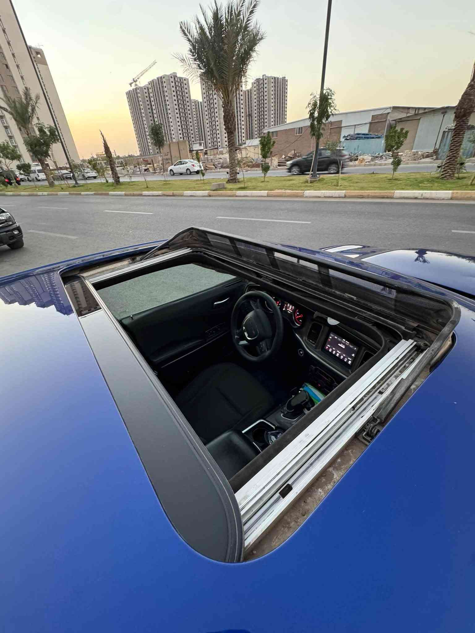 سلام عليكم للبيع جارجر 2019 فول فتحة
جارجر 2019 Sxt 

مواصفات

محرك 3600

بصمة تشغيل 

وتحكمات فول 

كشن سايق كهرباء 

فتحة سقف 

حساسات 

شاشة كبيرة

سيارة حادثه جاملغات خلفية صبغ وباب ورة سايق رش بدون دواخل سيارة ماشية 63 مكان السيارة بغداد الكرخ السعر183$

للاستفسار ***********
