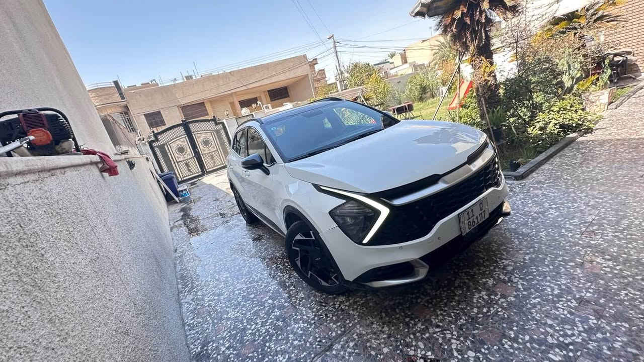 كيا سبورتج 2025 للبيع
خليجي شركة احباب الزيتون 

فول مواصفات gtline  ماشية ٤٠ الف كيلو متر

سقف بانورامي، داخل أسود جلد ، صندوق كهربائي، كاميرا خلفية ، رادار امامي ، تدفئة المقاعد ، مرايا جانبية كهربائية، مثبت السرعة ، مراقبة النقطة العمياء ، أبل كاربلاي، تدفئة ستيرن ، شاحن لاسلكي، ABS، AWD، وضعيات قيادة 5 ، حساسات ضغط الإطارات، 

حادثها بنيد وجاملغين راجعات بارد ومصبوغات
السيارة نظيفة صدر جديد تخم تايرات جدد 
نظيفة كلش السيارة باسمي تحويل ثاني يوم

سعرها 203 ورقة وبيها مجال للشراي
مكاني شارع فلسطين
***********
