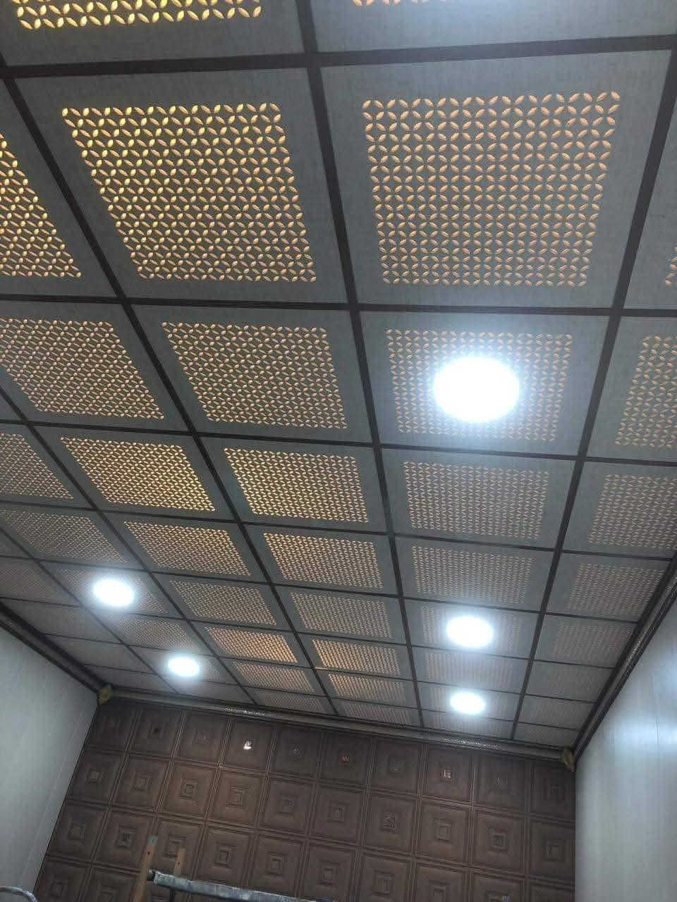 خلفه سقف ثانوي وا جميع الديكورات متفرق حالين نشتغل كرسته وعمل او بس عمل الستفسار ***********
