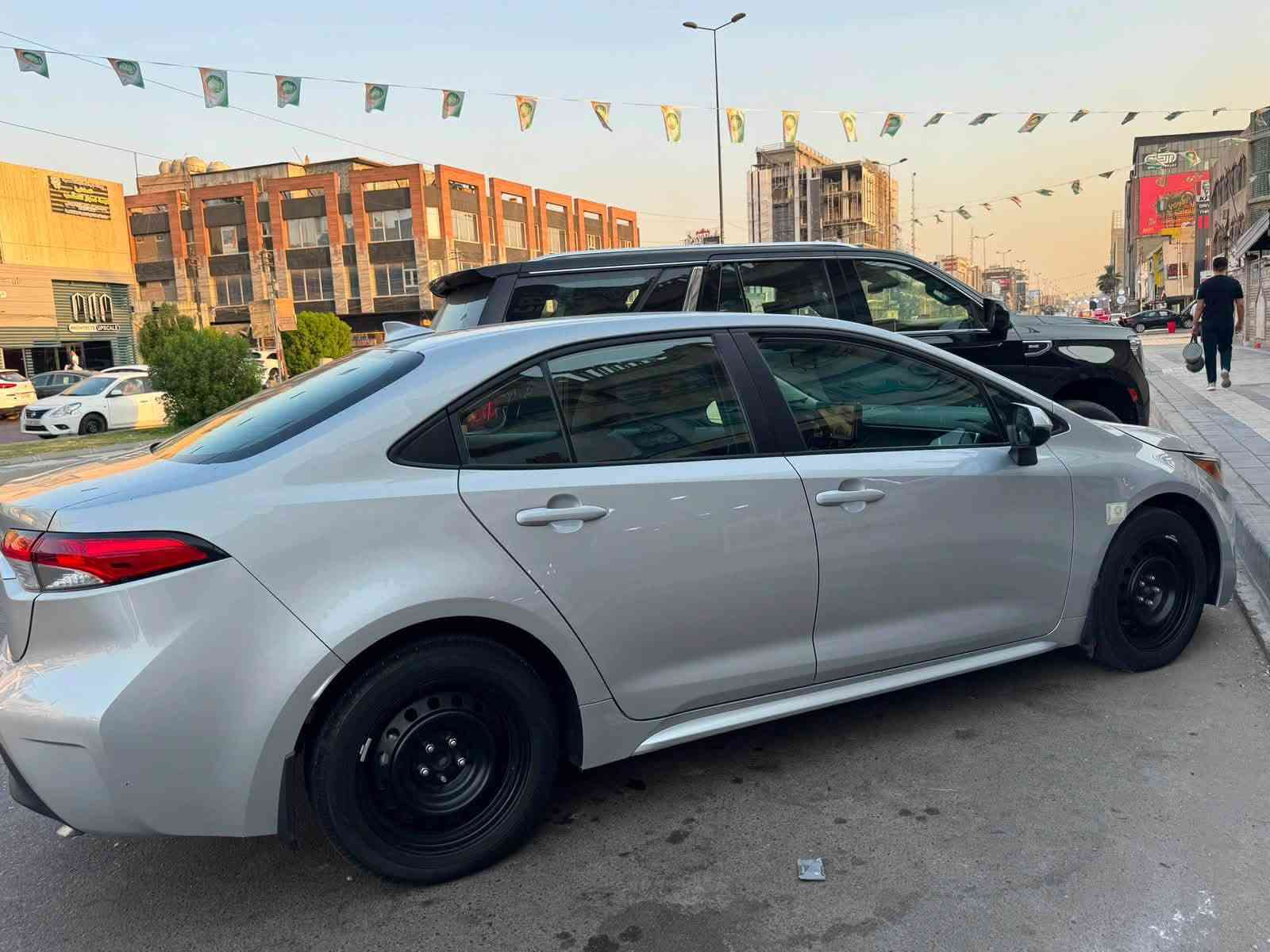 سلام عليكم كورولا وارد امريكا السياره اجتي من امريكا بيه 3 طلقات بل باب او بل جاملغ 
موديل 2024
حلوه السياره او بيه هاي الضربه الثانيه هاي بل عراق انضربت 
ماشيه 15 ميل 
موقع السياره بغداد كرخ 
سعر السياره 125 ورقه او بيه مجال حك الجيه 
مرقمه السياره بغداد 
رقم ***********
