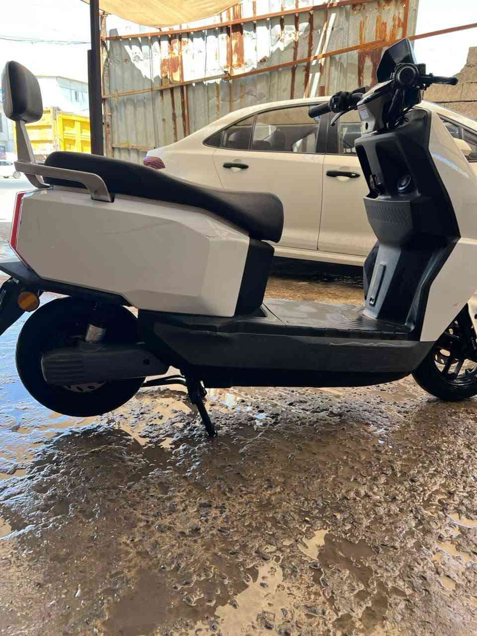 ريان f54للبيع
مواصفات 
سرعه لحد 60km/hنضام شفتات
 من ال1لل3
دبل إشارة
لايتات عالي ناسي كله سليم 
نضام P
 بريك نضام دسكات 
ست بطاريات 
الشحنه الوحده تمشيك 60km
دراجه اعتمادية ومحترمه
المكان الكاظمية المقدسة 
‏‪***********‬‏
