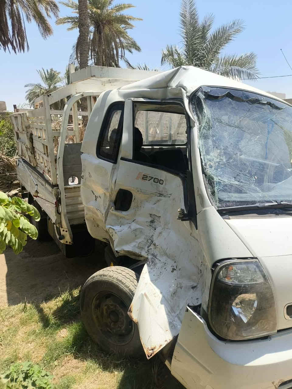 السلام عليكم كيا مضروبه للبيع موديل 15باسمي لاستفسار الاتصال على الرقم ***********
@
