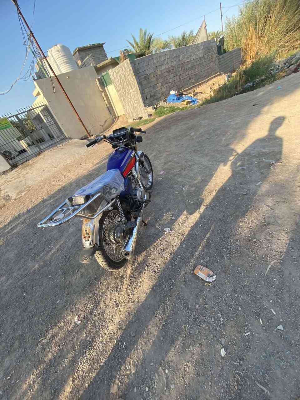 دراجه تايكر للبيع
دراجه نضيفه مكينته حلوه 
كهربائيات ناقصه بس باتري
بدون أوراق 
موديل, 2021
عنوان ديالى بعقوبه
رقم الهاتف/***********
