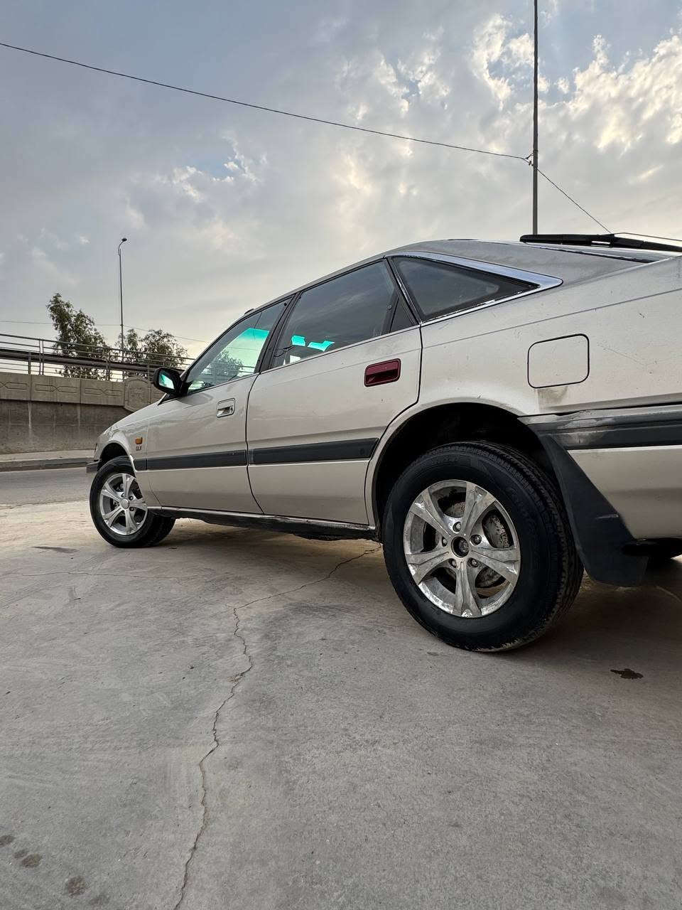 مازدا ١٢ بخ • ١٩٨٩ • بدون صبغ