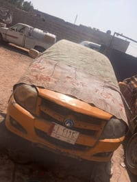 جيلي امكي • ٢٠١٠ • عاطلة