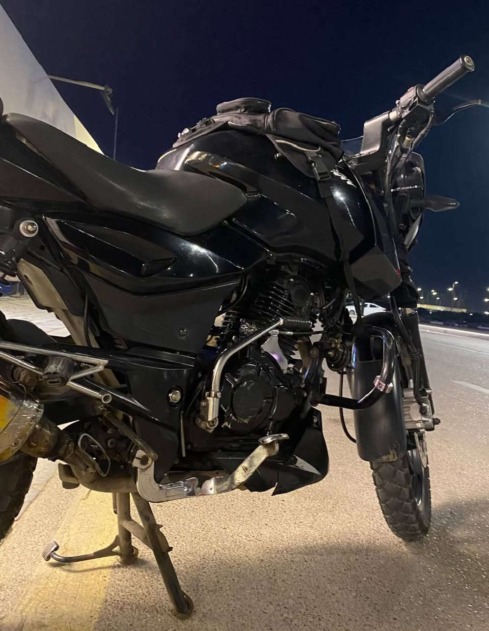 السلام عليكم
دراجه بولسر 150نضيفه 2023 مرقمه بغداد انكليزي بيهه لوحه وحده وسنويه نقصه مازده ودشبول السعر 1500وبيه مجال للشراي مكان بغداد البياع ***********
