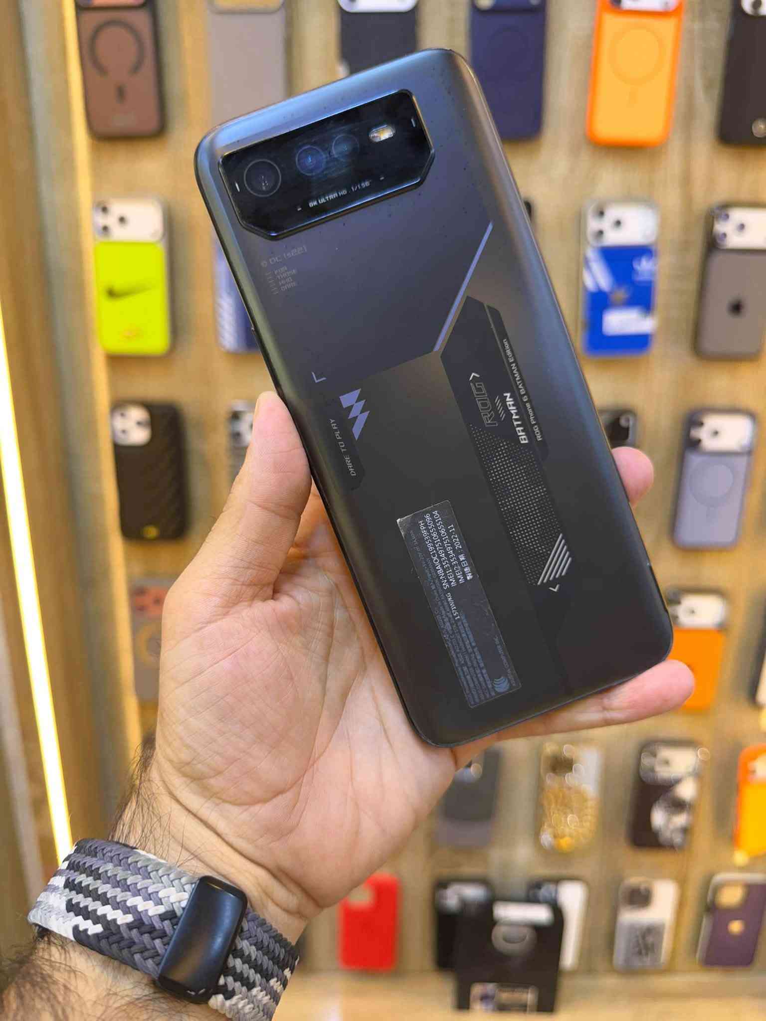 🔥 ASUS ROG PHONE 6D 🔥
🎮 وحش الألعاب بأداء قوي وتصميم مميز

💾 الذاكرة: 256GB
✨ الحالة: مستخدم
💰 السعر: 425,000 دينار
السعر 425،000/اسعار ثابتة

📍 متوفر لدى الملك سنتر 👑
***********
