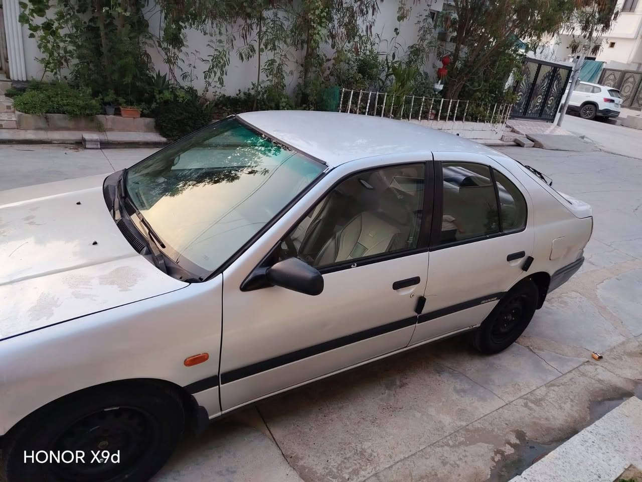 نيسان بريمر 1994حجم 16 تبريد بس عاطل رقم كركوك مشروع التحويل من وكيل الاول فقط***********
