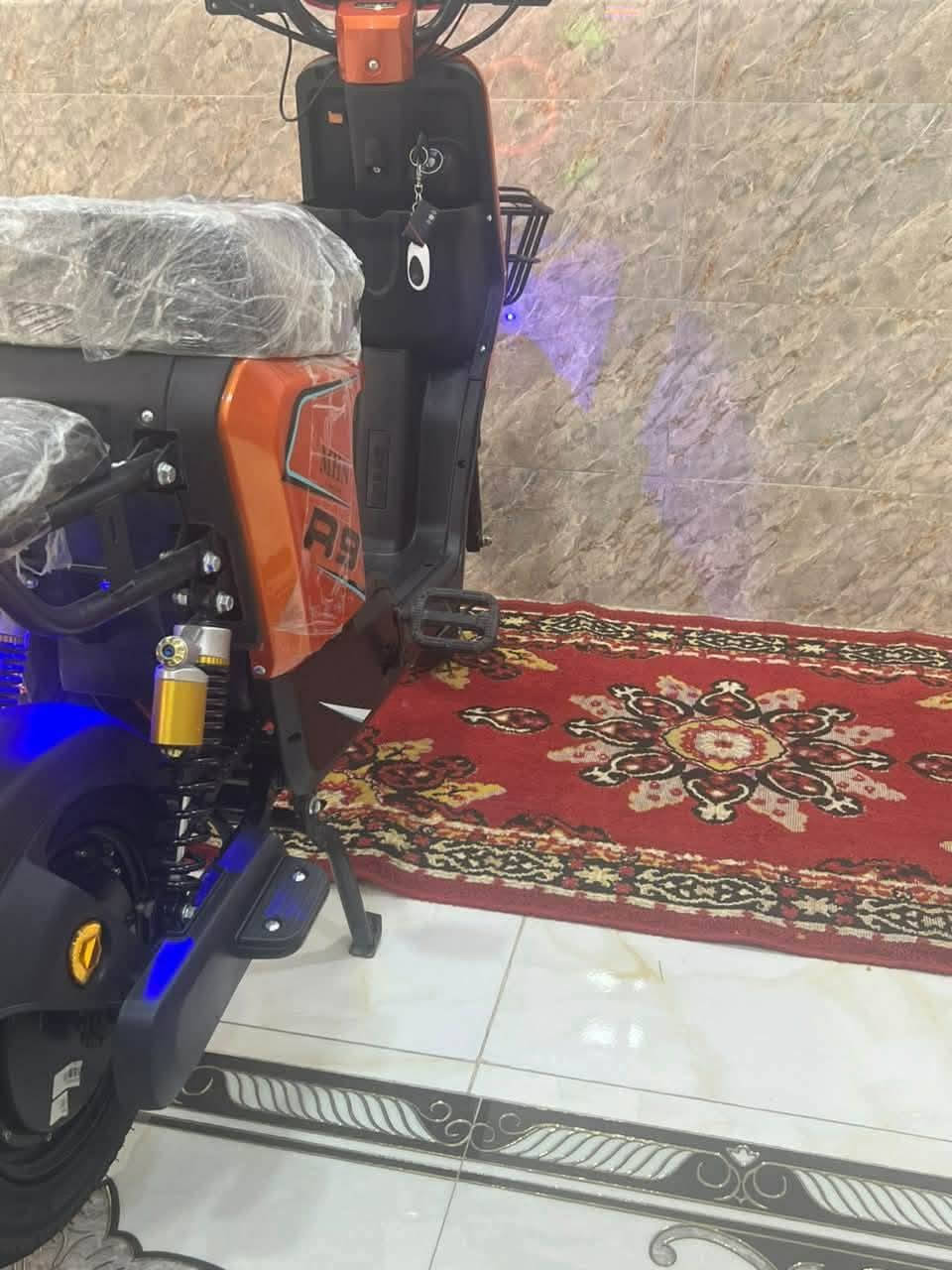 اللبيع مكلف بنشر   r9. 2026 بطاريات ٣٢. امبير ونلي. كفالة عامة نضيفة كلش ***********رقم صاحبها. سعرها ٦٠٠ و بيها مجال قليل للشراي
