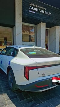 كيا كي فور  للبيع موديل 25   رقم اربيل بأسمي السياره مكفوله كفاله عامه...