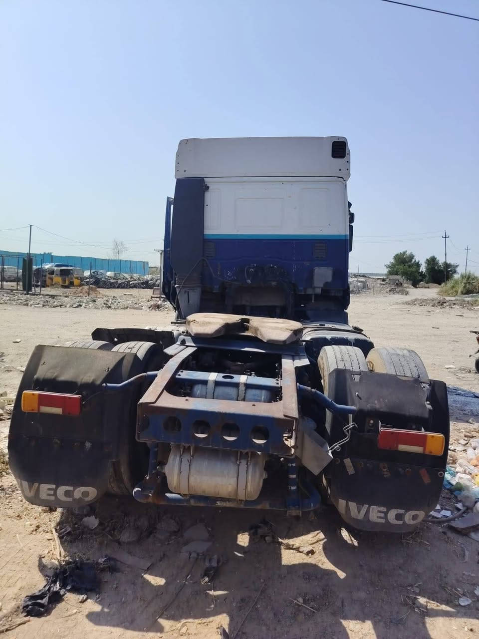 السلام عليكم افيكو للبيع موديل 99 مربوطه فلات شرط التحويل موديل 99 السعر 73 وبيها مجال حق الجيب ماكينه 42 مكينه وقير كفاله عامه وكان بغداد الحريه مربوطه فلات ***********
