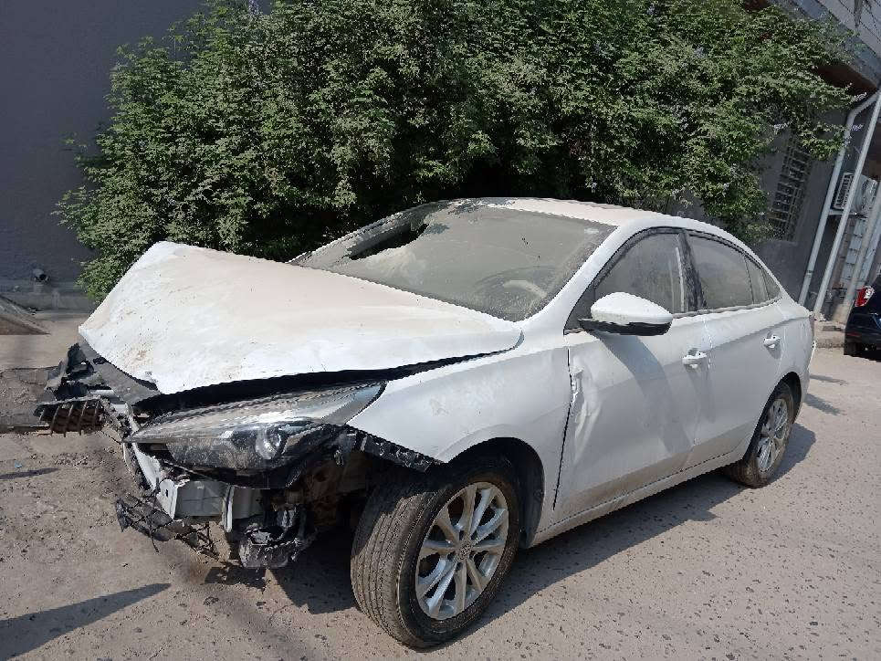 امجي فايف روي  2025 السعر ٦٧ ورقه علئ حادثها مرقم اربيل 
شغاله وتمشي  فول مواصفات اعلئ فئه فتحه كشنات جلد بصمه شاشه لكزز
*********** البصرة, العراق
