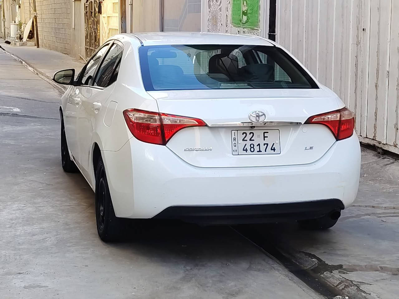كورلا 2017 أبيض
ماشيه ١٣٠ 
الضرر : بنيد
 سنويه جديد
تحكم ستيرن فول   
شاشه كبيره 
شفتات ستيرن
تبريد بيانو شاشه 
تحديد مسار 
قياده ذاتيه 
لايت زينون عالي ناصي 
بلوجكترات لد 
سبايدر اصلي 
حجر صالنصه
عنوان السياره طوز شرط التحويل و غرامه 
السعر 137بيها مجال بصيط 
الاتصال :***********
