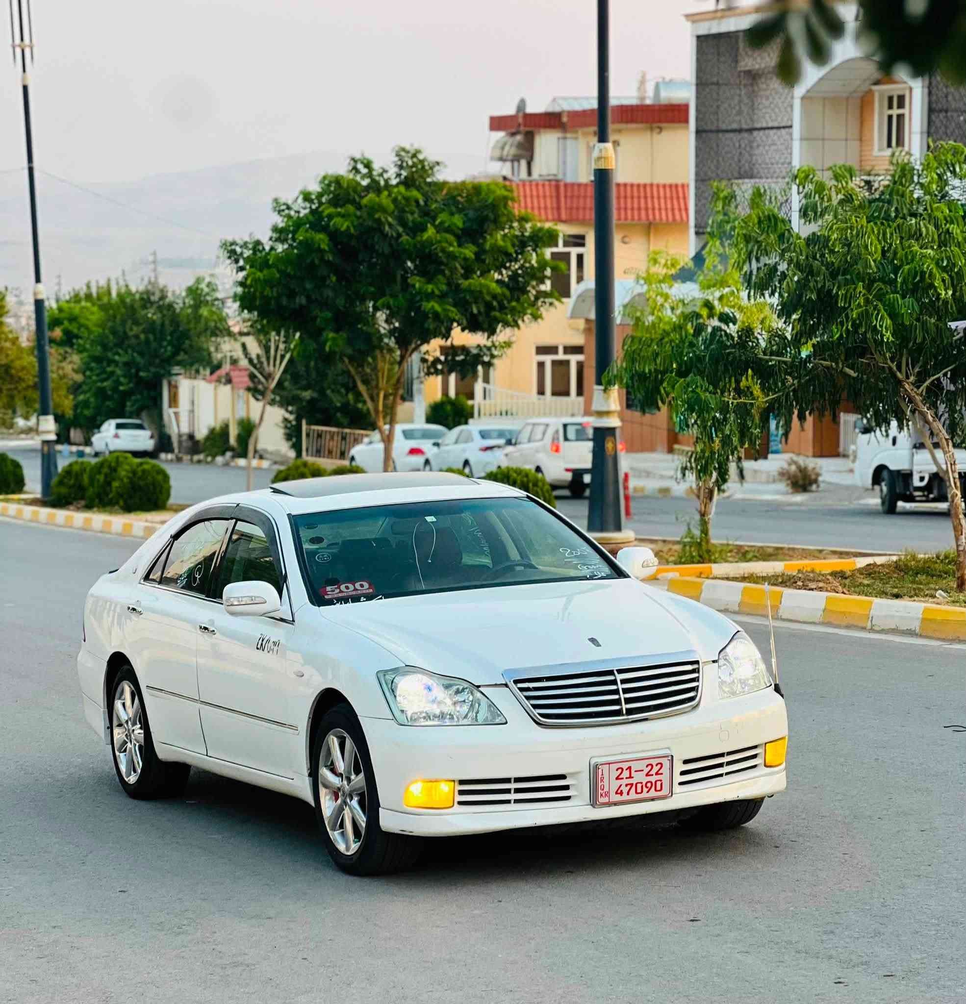 شاھانە بڕاوە تاقانەی ئیراق سفر سفر گئڕو مەکینە180ئاڵتونی بازاڕ  فول فول سلایت جلد ئاوینە ئیشارەت بەگ لایت لیزەر کامل لەحەیە سپورت کودی نیە ئەوەئ  بیرئ لئ کەیتۆ بەشەرت بای 8گەلا جوان کاری بۆکڕاوە سعری56گەلایە  مشتەرئ خۆی قەدری ئەو سەیارە ئەزانی ***********
