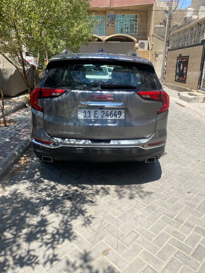 GMCتيران موديل 2020
محرك 2000تيربو
كشنات جلد تحكم ستيرن اشاير بل مري كشنات تدفئه 
حادثهة فقط البنيد مبدل كفاله شواصي ولغد 
سنويه وهزه جديده بسمي رقم بغداد
ماشيه 5600ml
سعر 153
***********
