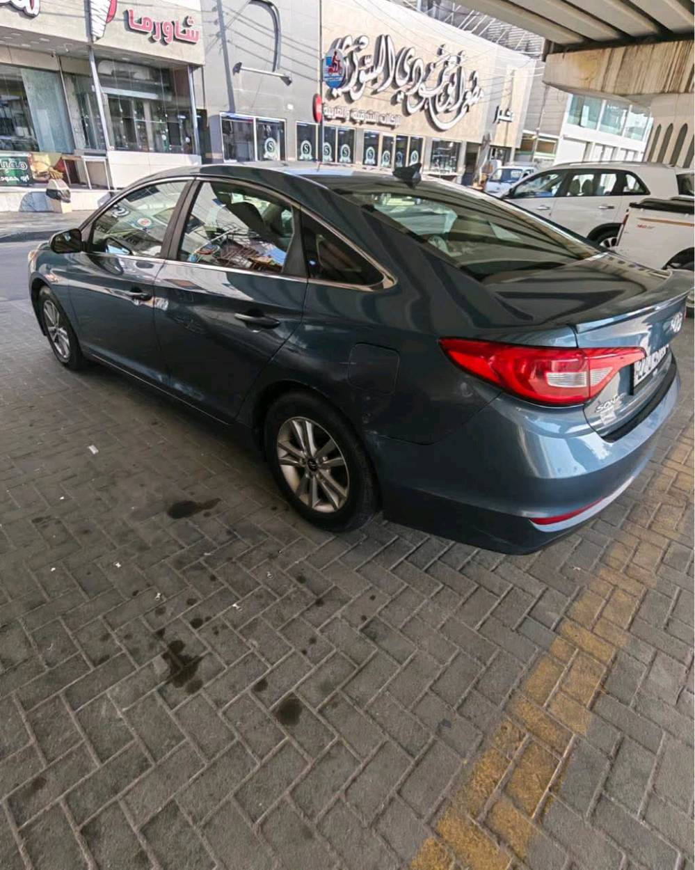 تم تنزيل السعر لبيع مستعجل 
هيونداي سوناتا 2016
وارد أمريكي
محرك 2400 GDI
رقم أربيل
سنوية منتهية
السيارة خير من الله
گير ومحرك مكفولات.. 
حدادية جديدة
التبريد شغال
الضرر مبدل البنيد فقط
صور الحادث موجودة بالمنشور

وبيها مكانات بارد قليل 
🟩 السعر 105 وبيها مجال 
مكان السيارة بصرة 
رقم صاحب السياره 
***********