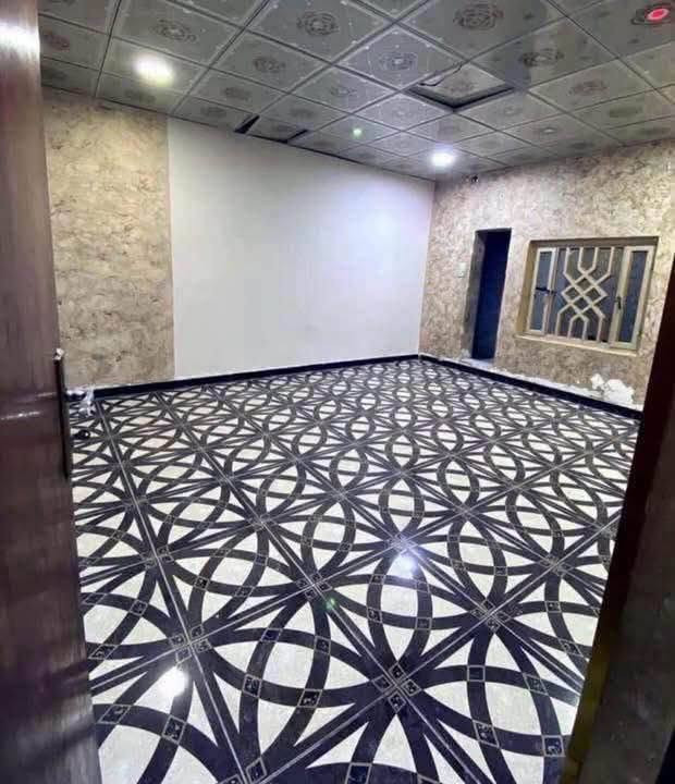 بيت طابقين للايجار في دور الصحه
موقع مميز
مساحة 200م
جاهز للسكن
يحتوي على
ست غرف 
صاله
استقبال
مطبخ
صحيات عدد ٢
سعر الايجار مليون
للمعلومات اكثر الاتصال على الارقام
او زيارة موقعنا 
البصره _ شارع عام حي الزهراء _ قرب مستشفى النفط 
***********
الذهبي للاستثمار العقاري
مجاز قانونياً البصرة, العراق
