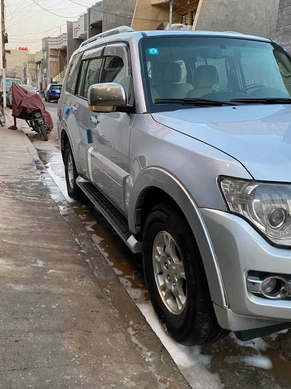 سلام عليكم
باجيرو حبتور 
موديل 2007للبيع 
الاستفسار الاتصال 
***********

