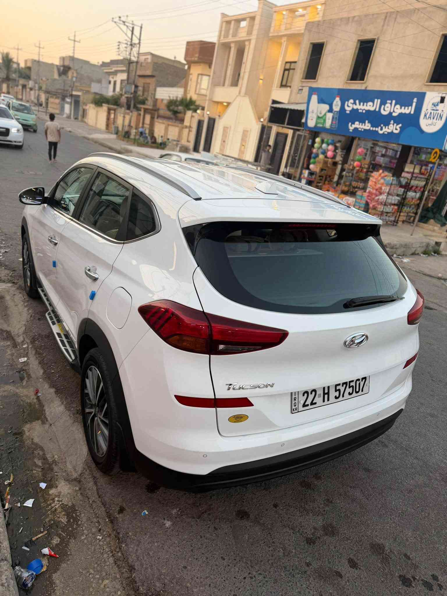 السلام عليكم
للبيع هونداي توكسن
الموديل 2020
السياره كلين بدون صبغ بدون بارد شرط من الدعاميه إلى دعاميه كفاله عامه 
مكينه كير شرط 
ماشيه 75 Km
فول مواصفات
بصمة
بصمة أبواب
مري شفط 
تحكمات استيرن
شاشة
كامرة
حساسات أمامي خلفي
زعنفة
كشنات كهرب
حاكية 
سنويه جديده 
سبير مانازل 🛞
سياره على وضع الشركه 
سونر مرفق بل منشور 
السعر 205 $ وبيها مجال 
للاستفسار ***********
