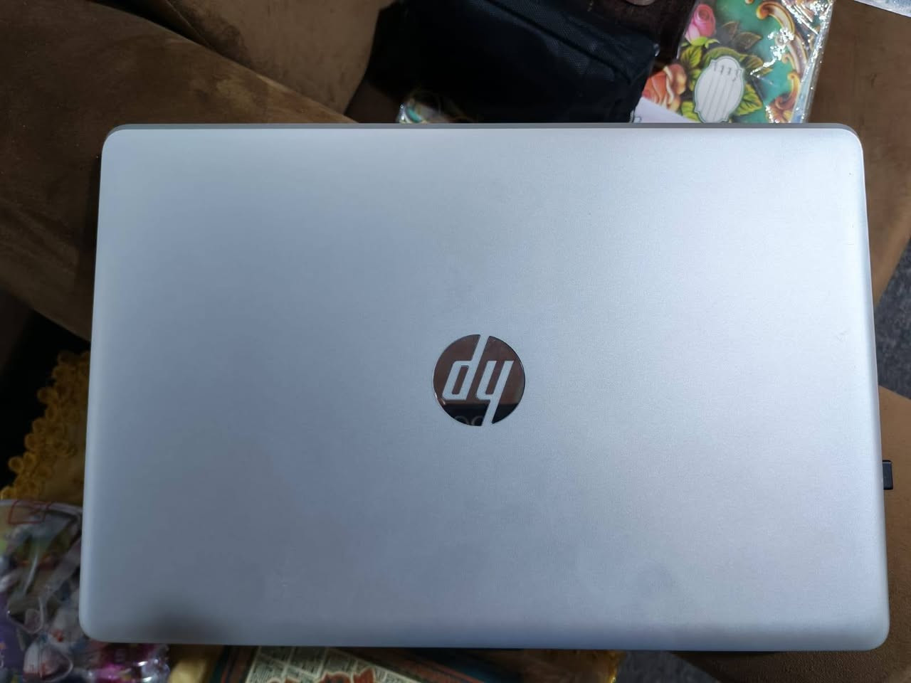 HP 15-bs1xx • i5-8250U • ٤ جيجا رام