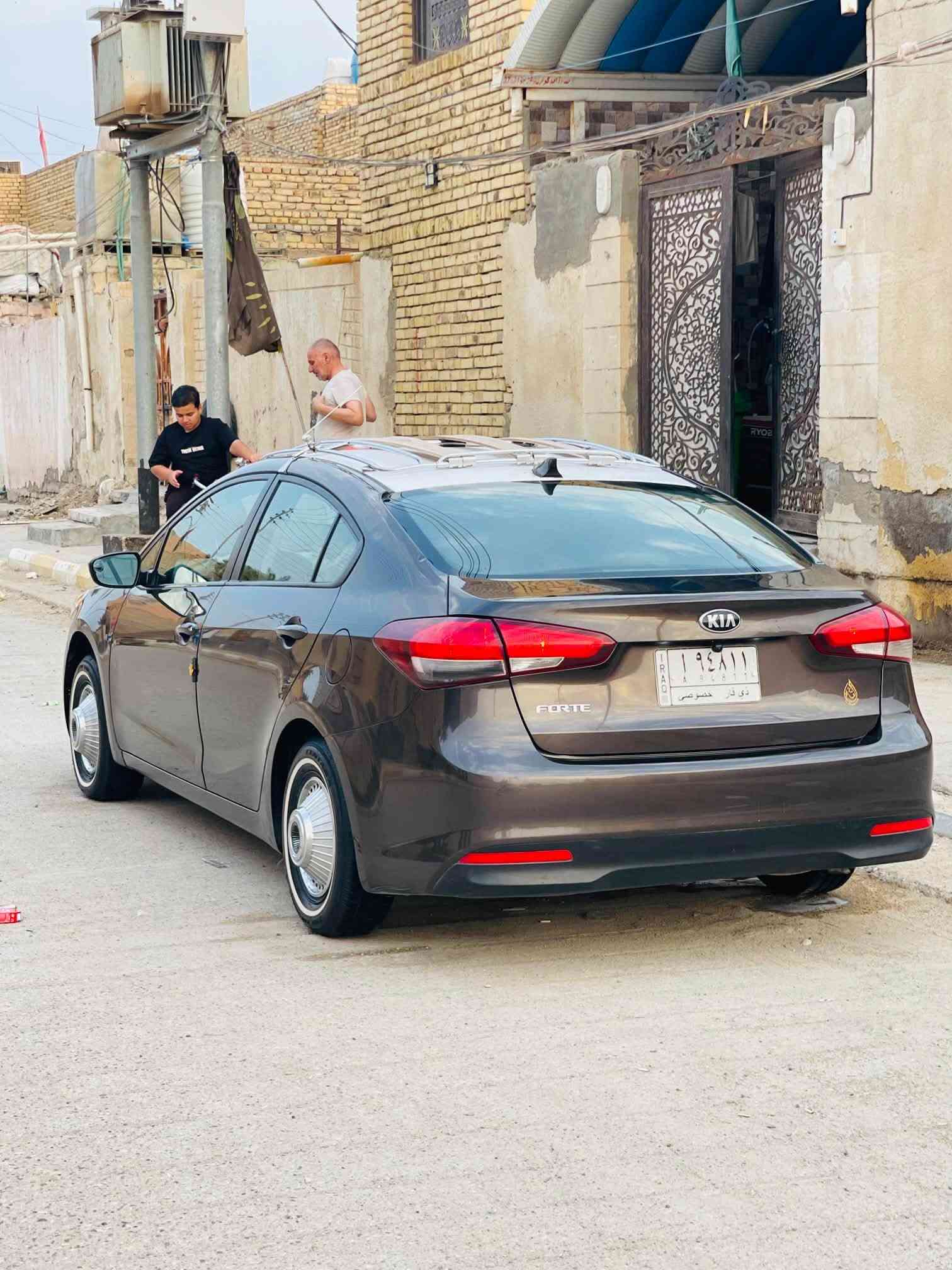السلام عليكم كيا فورتي 2018 وارد امريكي حادثه موضوح بل صوره كفاله ضربه وصيغ وتبديل ماشيه 100 سنويه 2029 مكينه وكير مكفولات سعره 118 وبيهه مجال سياره جديد الناصريه مركز ***********
