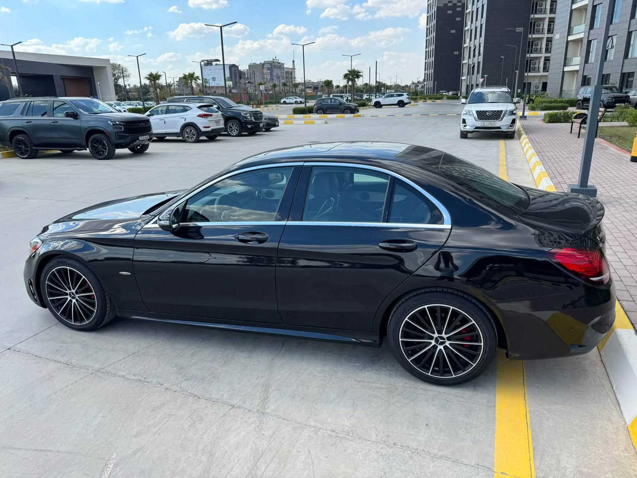 مرسيدس C300 • ٢٠١٩ • حادث خفيف
