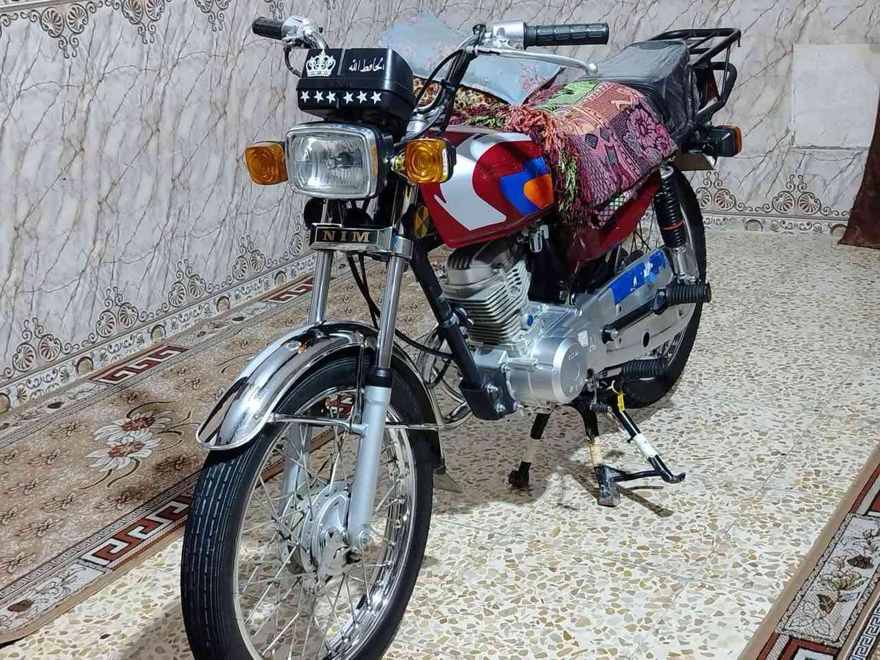 سلام عليكم دراجه البيع دراجه حلوه كلش أحله من الصور ومكينه ناعمه وشلعه وفصله فول مكفوله كفاله عامه موديل 26 السعر 725كهربايات كله شغاله اوراق سكنر مكاني كربلاء الاسكان العسكري هاذه رقمي ***********
