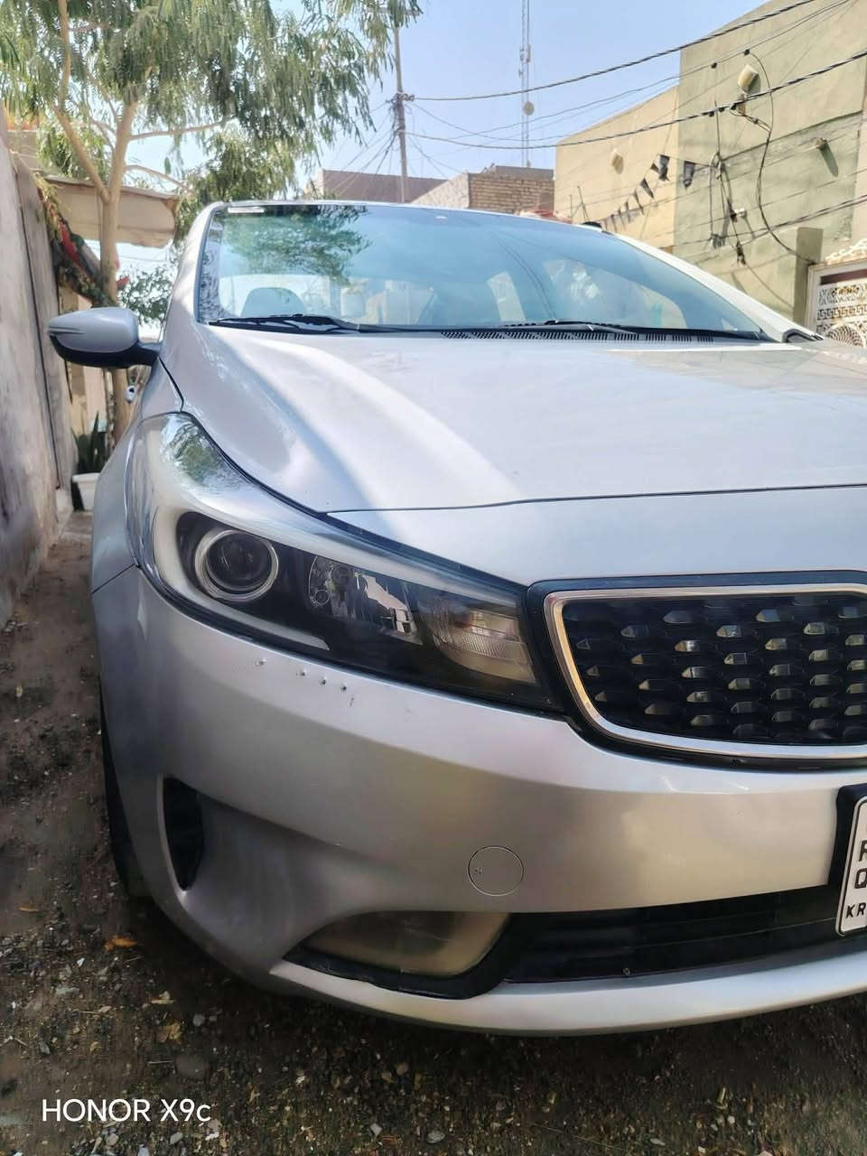 السلام عليكم سياره كيه سيراتو موديل 18 خليجي مكينه الف 1600 مكينه وكير مكفولات رقم اربيل باسم شركه سنويه 31 سعر 115 وبيه مجال مكانه سياره نجف مكلف بالنشر ***********

نص مكتوب في الصور:
- الثقة لفحص السيارات فحص السيارات بالسونار الالماني - من الصبغ وجميع الاضرار اسم الزبون :- جناي نوع السيارة :- سيراتو سنة الصنع :- 2018 رقم السيارة :- تاريخ الفحص :- 28 / 8 / 2026 وقت الفحص :- رقم الهاتف :- 078 الجانب الايسر يوجد بارد الجانب الايمن يوجد تبديل + صبغ + بارد الجزء العلوي رصعات يوجد رصعات جوودش في السيارة المصد الخلفي مكفول المصد الامامي مكفول بارد صبغ فتح-تبديل خدش تبديل-صبغ رصعة العنوان // النجف - المعارض القديمة - ركن بلوك الثالث - مصطفى *********** النجف - المعارض القديمة مصطفى *********** HONOR X9c
- HONOR X9c