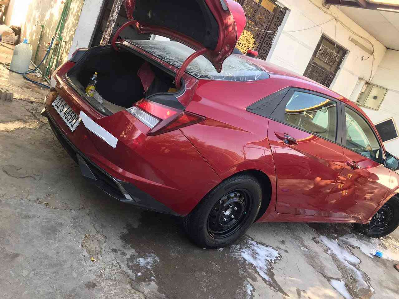النترا موديل 2021 وارد امريكي
المواصفات... 

1_محرك 2000 دوش 

2_شاشة دجتل الكتروني 

3_ شاحن لاسلكي للموبايل 

4_كشنات تدفئة 

5_ بصمة تشغيل + تشغيل عن بعد + ابواب

6_جنطة ذكية تفتح تلقائي عند الاقتراب 

7_رادار امامي وجانبي+ تحديد مسار 

8_ سياقه ذاتية تحكم ستيرن 

9_3 وضعيات قيادة

10_اوتو هولد + هاند بريك كهربائي

الملاحظة.. السياره وارد امريكي بجم كبس حادثها جاملغ خلفي عكس السائق ومبدل كفر جنطة وبلعراق انطخت عندي الجاملغ الخلفي السائق طخة بسيطة  وموجودة بلمنشور حادث امريكا والطخة الي عندي  مكان السياره بغداد وهاذ رقمي *********** السعر 35

