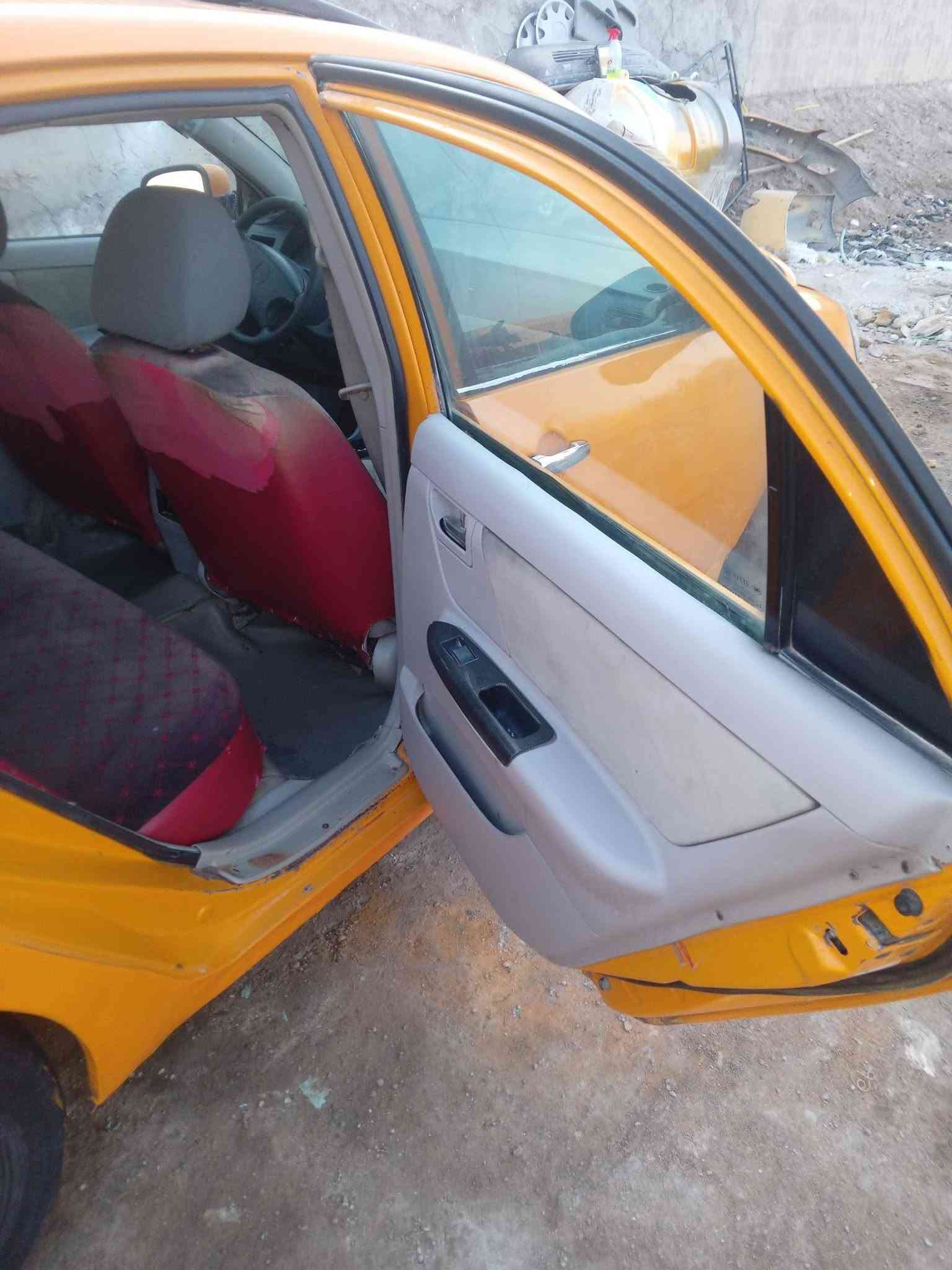 سلام عليكم جيلي موبل البيع سياره مكان كير جديد سنويه عضم عاج صاقطة رقم سياره بغداد ابيع بدون راعيه كوم حديده سرقه فقط سعره ١٧ عنوان الدوانية الحمزه شرقي  اتصال ***********
