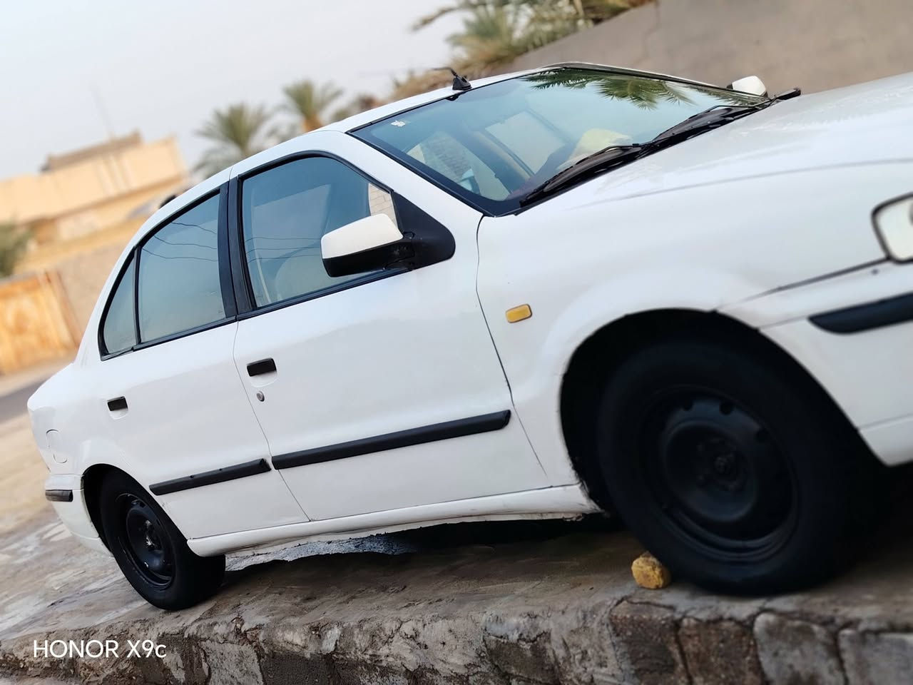 سلام عليكم سمند مديل 10
سياره خير من الله الحدايديه خير من الله 
تبريد مفول محرك مكفول الگير خير من الله تخم تاير كهرابيات كلهن شغالات وسعر 40
وبيهه مجال  ***********

نص مكتوب في الصور:
- HONOR X9c
