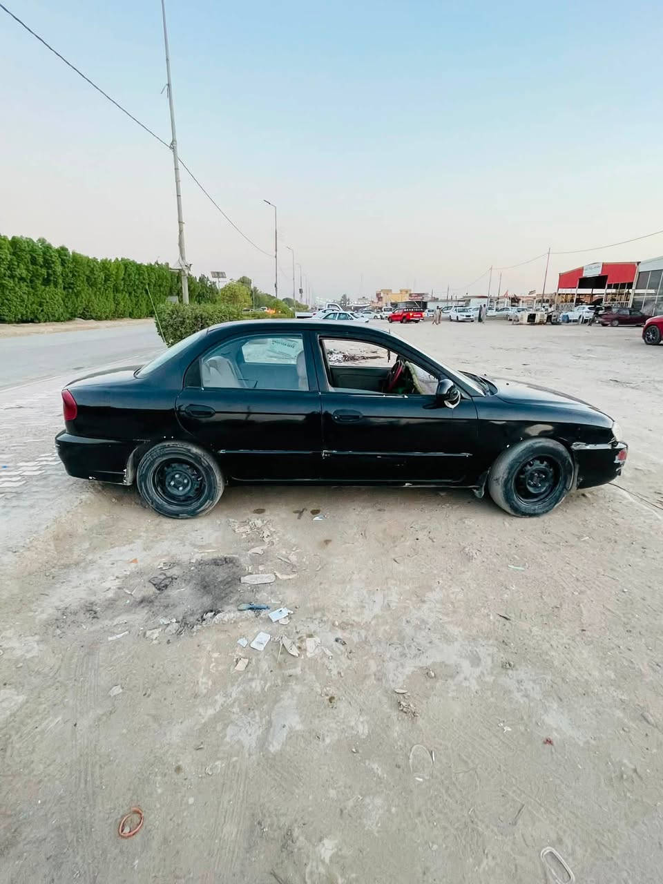 السلام عليكم 
سياره نوع كيا سبكترا 
موديل 2002 اوتماتيك
بيها فقط الكير يحتاج تبديل سياره تمشي طبيعي فقط النمر 1 و2 ع العادي بعدها حول اوتو
الرقم بغداد تحويل راعيها موجود
السياره موجوده في بابل جبله
للاستفسار التواصل على هذا الرقم
***********
