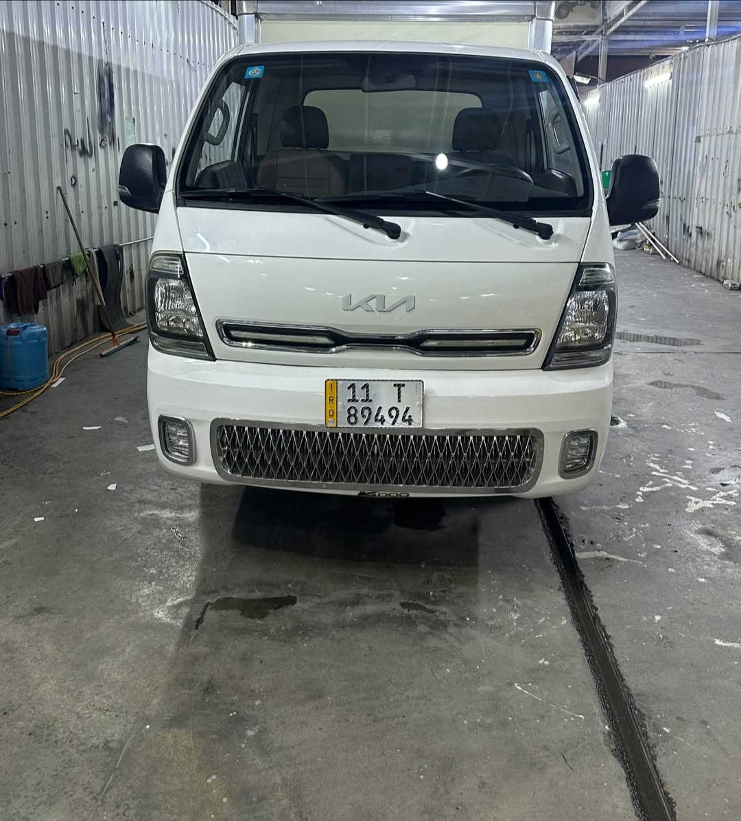 بنكو 23 مفتوح 
بيها حافضه 
ماشيه 70
بيها بارد قليل 
رقم بغداد

سعرها 148 وبيها مجال 
***********
