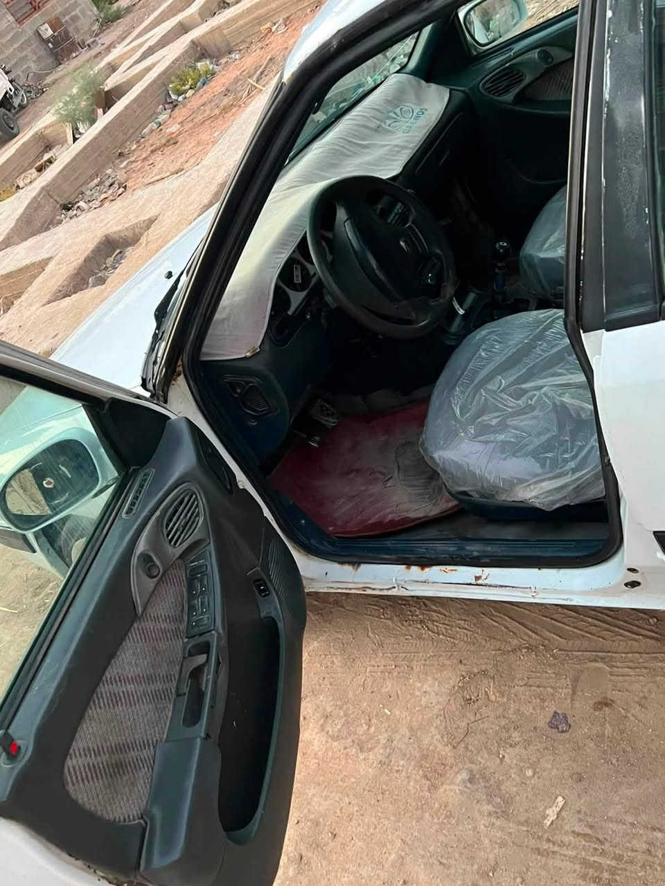 للبيع
دايو اسبرو ١٩٩٥
سيارة جاهزة من كلشي 
باسمي التحويل ثاني يوم
مكينة وكير خير من الله
 تايرات جديدة دواخل مرتبة 
تجي تشوف بعينك 
السعر ٢٨ وبيهة مجال بسيط
الاتصال + واتساب ***********
