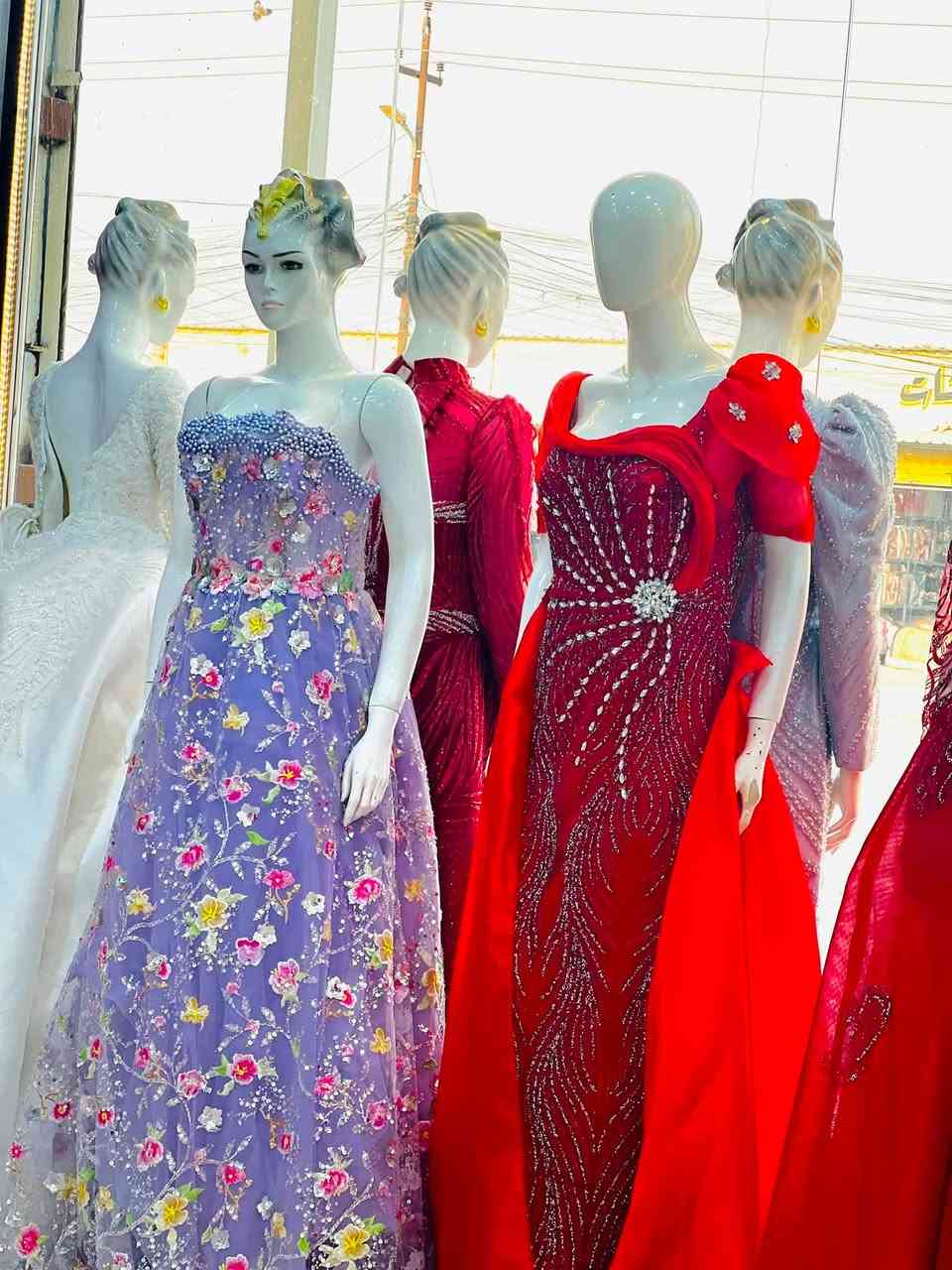 تم وصول موديلات جديده من الفساتين التركيا 🇹🇷👗
عرائس محمود الذنون الذنون لتاجير الفساتين العرائس 👗 
الموقع الجدعه مقابل الخليل مول بل القرب من مول الحارث للاستفسار ***********
