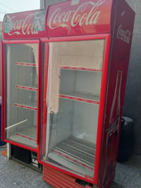 برادات ثنين نضيفات شغالات مال محل سعر مناسب للستفسار على الرقم 0790128...
