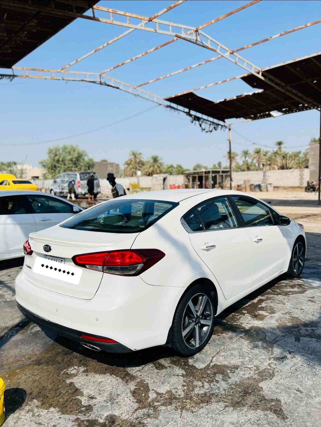 لام عليكم للبيع كيا سيراتو ٢٠١٨كفاله من صبغ وفتح وتبديل وبارد سياره جديده حيل ماشيه ١٣٧الف حقيقي فول موصفات ماعده الفتحه 
موصفات 
بصمه تشغيل

بصمه أبواب 

جنطه ذكيه 

حساس امامي وخلفي 

لد امامي وخلفي 

داخل لونين 

مرايات شفط 

انضمه قياده 

شفتات ستيرن بعد بيه موصفات 
رقم بغداد بسمي مكينه١٦٠٠كفاله شرط   مكانه سماوه السعر١٣٥وبيه مجال   ***********
