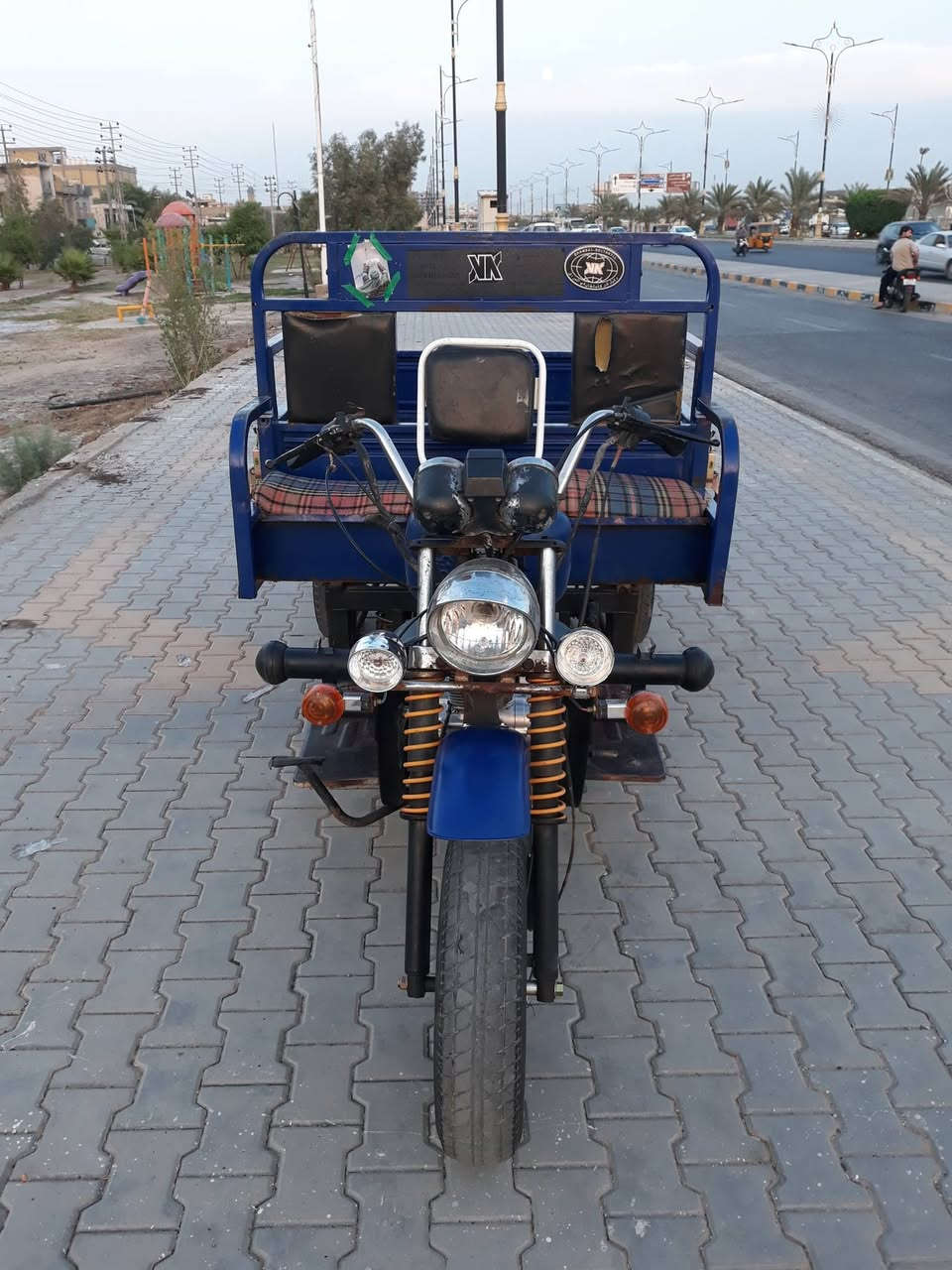 ستوته لبيع مودل 21وراق كامله وكيله سيد خلدون السعر مليونين و400وبخدمت شراي ينتصل ويدل ***********
